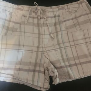 Women's size 16 Allison Brittney light brown plaid high waisted shorts.